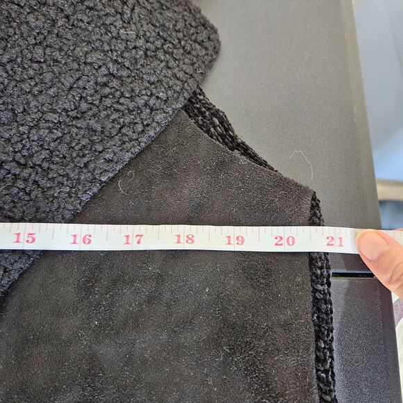 Soft Surroundings Womens Boucle Knit Cardigan Sweater Vest Medium Black Chenille - Picture 7 of 9